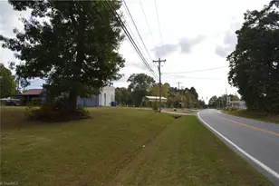 4001 Hicone Rd, Greensboro, NC 27405 - Photo 12