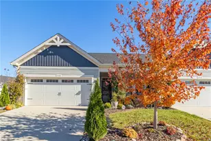 1402 Hunting Hawk Ln, Kernersville, NC 27284 - Photo 1