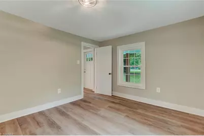 222 S Edgewood Road, Eden, NC 27288 - Photo 6