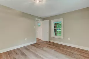 222 S Edgewood Rd, Eden, NC 27288 - Photo 6