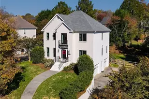 445 Ashbry Run Dr, Winston-Salem, NC 27106 - Photo 2