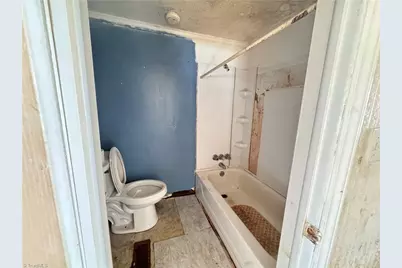 117 Pinnix Street, Jonesville, NC 28642 - Photo 4