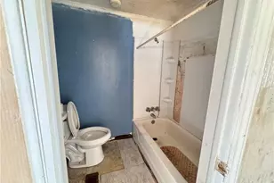 117 Pinnix St, Jonesville, NC 28642 - Photo 4