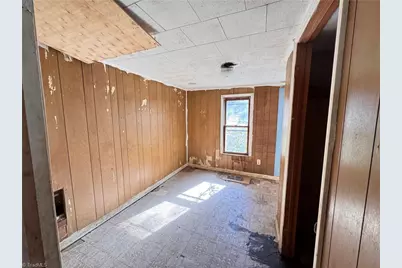 117 Pinnix Street, Jonesville, NC 28642 - Photo 6