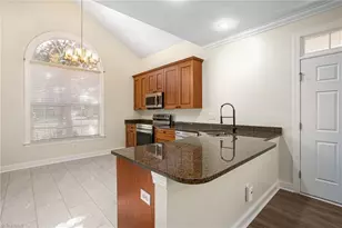 4138 Baylor St, Greensboro, NC 27455 - Photo 12