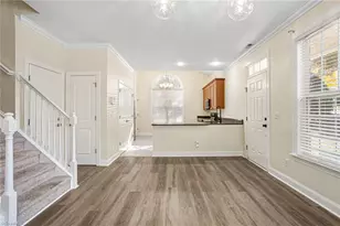 4138 Baylor St, Greensboro, NC 27455 - Photo 10