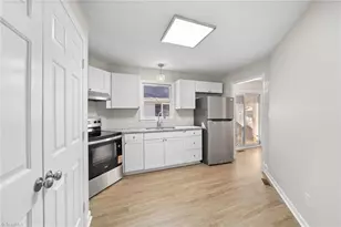 1 Quad Oak Dr, Greensboro, NC 27405 - Photo 10