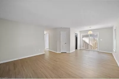 1 Quad Oak Drive, Greensboro, NC 27405 - Photo 4