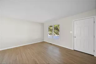 1 Quad Oak Dr, Greensboro, NC 27405 - Photo 2