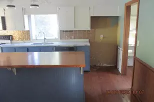 107 Glenwood Ave, Jonesville, NC 28642 - Photo 6