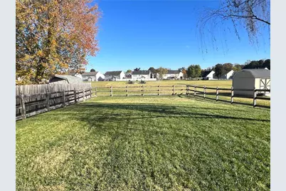 1349 Pondhaven Drive, High Point, NC 27265 - Photo 38