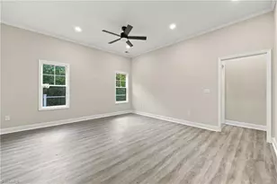 210 Joy Lynne Ct, Jonesville, NC 28642 - Photo 4