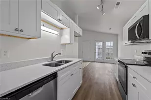 1013 Tesh Ct, High Point, NC 27265 - Photo 12