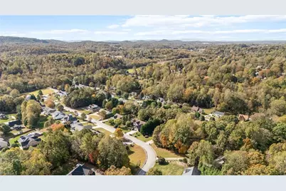 924 Barrington Drive, Lenoir, NC 28645 - Photo 6