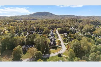 924 Barrington Drive, Lenoir, NC 28645 - Photo 1