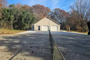 3721 Herchel Ln, Winston-Salem, NC 27106 - Photo 4