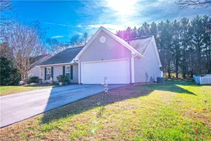 2818 Bridgeport Dr, Winston-Salem, NC 27103 - Photo 2