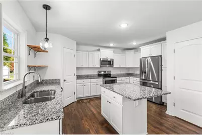 512 Evergreen Trail, Thomasville, NC 27360 - Photo 10