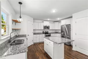 512 Evergreen Trail, Thomasville, NC 27360 - Photo 10