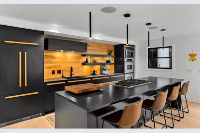 601 Willoughby Boulevard, Greensboro, NC 27408 - Photo 14