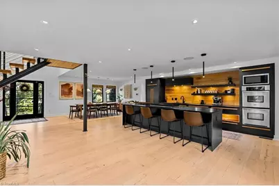 601 Willoughby Boulevard, Greensboro, NC 27408 - Photo 16