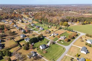 5413 Country Hills Dr, McLeansville, NC 27301 - Photo 48