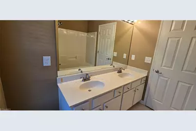 4528 Wayland Court, High Point, NC 27265 - Photo 36