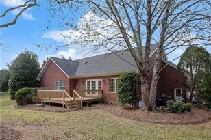 8204 Hunters Dr, Greensboro, NC 27455 - Photo 42