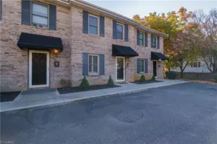 1812 N Main St, Mount Airy, NC 27030 - Photo 2