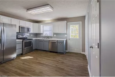 1812 N Main Street, Mount Airy, NC 27030 - Photo 8