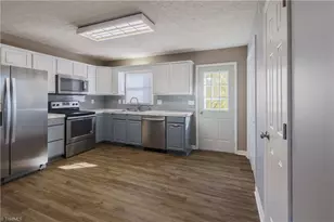 1812 N Main St, Mount Airy, NC 27030 - Photo 8