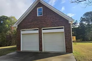 1688 Birchwood Dr, Burlington, NC 27217 - Photo 4