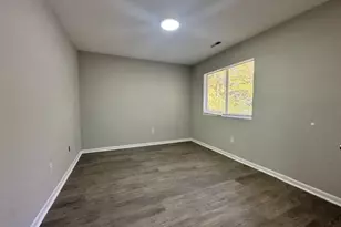 1114 Maiden Ln, Reidsville, NC 27320 - Photo 10