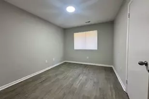 1114 Maiden Ln, Reidsville, NC 27320 - Photo 8