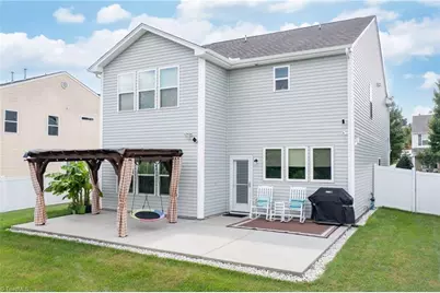 4254 Lochurst Drive, Pfafftown, NC 27040 - Photo 32