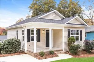 2532 Ansonia St, Winston-Salem, NC 27105 - Photo 2