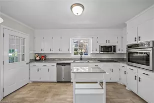 1926 W Front St, Burlington, NC 27215 - Photo 6