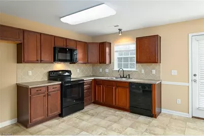 5519 Misty Hill Circle, Clemmons, NC 27012 - Photo 8
