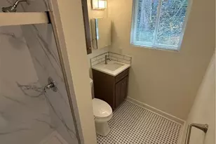 220 N Hawthorne Rd, Winston-Salem, NC 27104 - Photo 8