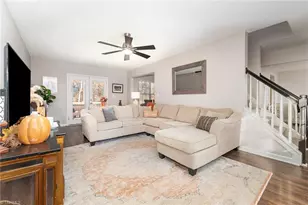 319 Rockbridge Dr, Kernersville, NC 27284 - Photo 4