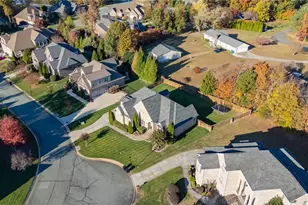 4111 Dublin Ct, Burlington, NC 27215 - Photo 36