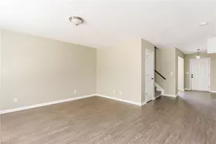 312 Apple Ridge Rd, Greensboro, NC 27406 - Photo 2