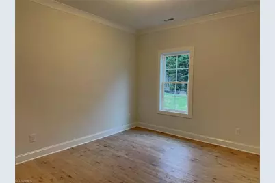 5034 Whitewood Lane, Winston-Salem, NC 27104 - Photo 8