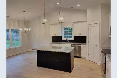 5034 Whitewood Lane, Winston-Salem, NC 27104 - Photo 4