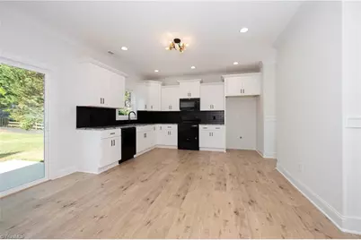 5040 Whitewood Lane, Winston-Salem, NC 27104 - Photo 8