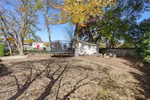 1912 Elkhart Dr, Greensboro, NC 27408 - Photo 18