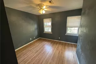 1303 W Meadowview Rd, Greensboro, NC 27403 - Photo 12