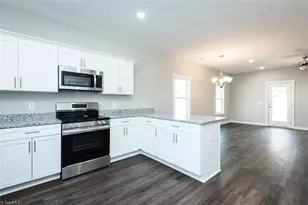 1174 Dudley St, Yadkinville, NC 27055 - Photo 4