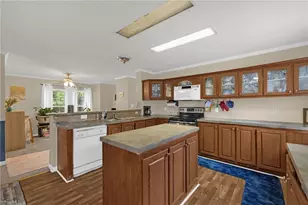 2072 US Hwy 158, Reidsville, NC 27320 - Photo 12