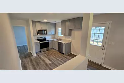 305 Spicewood Drive, Greensboro, NC 27405 - Photo 2